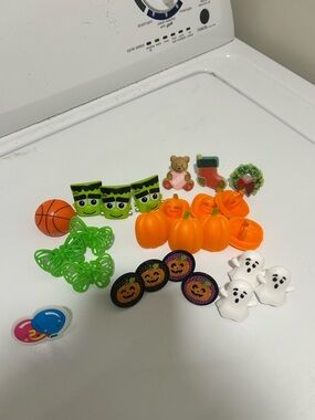 Y2K/Vintage Holiday Party Ring Favors